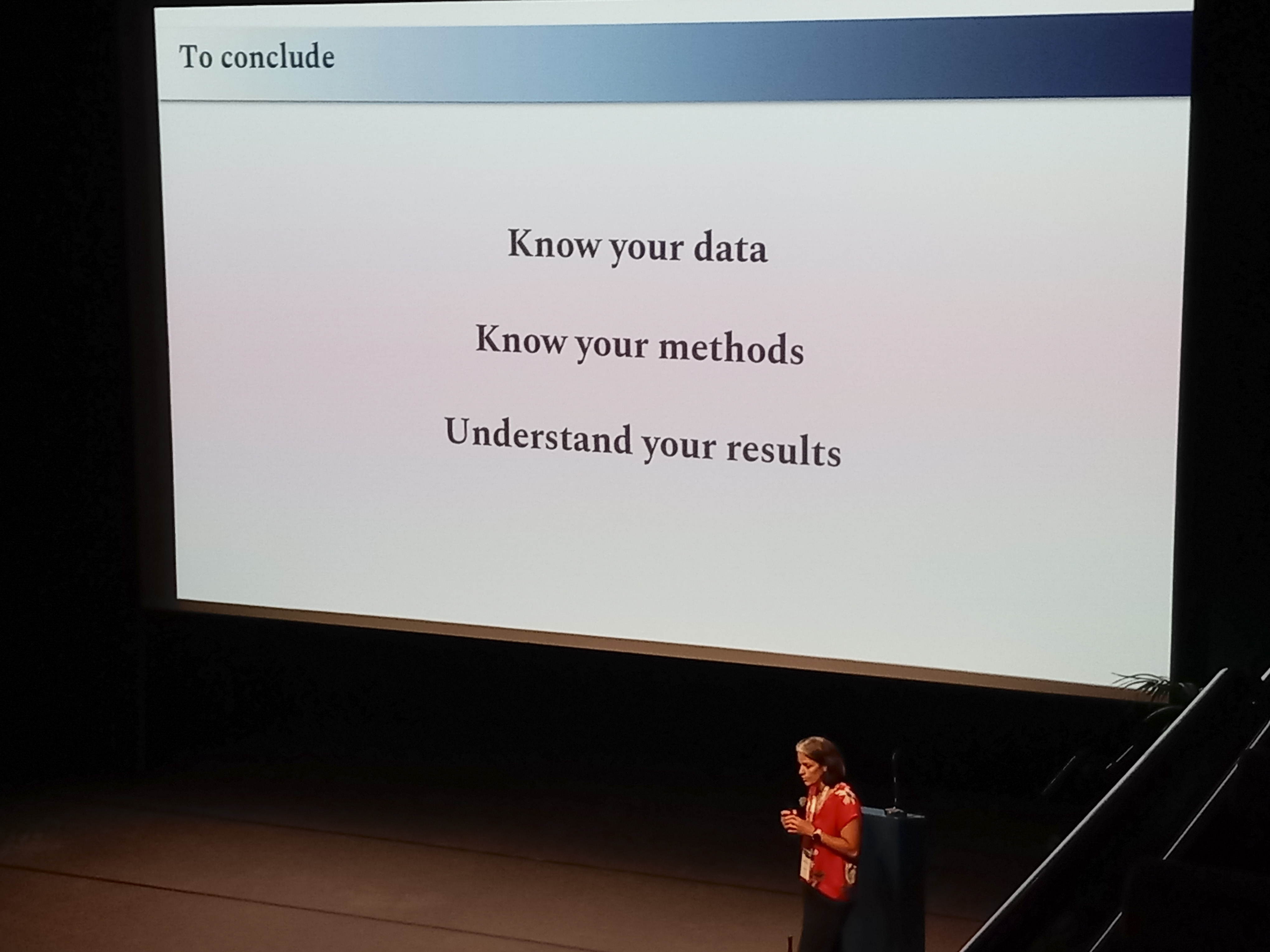 Aida Alvera-Azcárate speaking at Ocean Optics XXVII