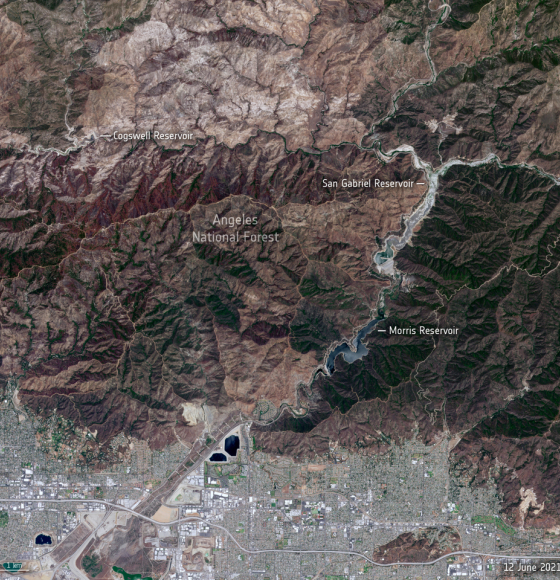 Stark reality of Californian drought from space