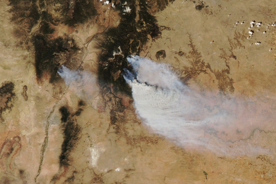 The natural-color image above was acquired on May 3 by the Moderate Resolution Imaging Spectroradiometer (MODIS) on NASA’s Aqua satellite.Click here to view the image at full resolution.