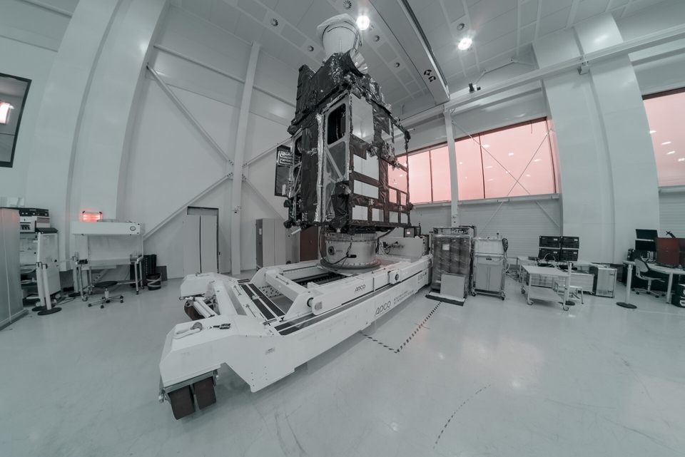 The Copernicus Sentinel-4 spectrometer mounted on the Meteosat Third Generation Sounder satellite. From geostationary orbit, the instrument will monitor atmospheric composition over Europe every hour during daylight. Image: ESA/Mlabspace