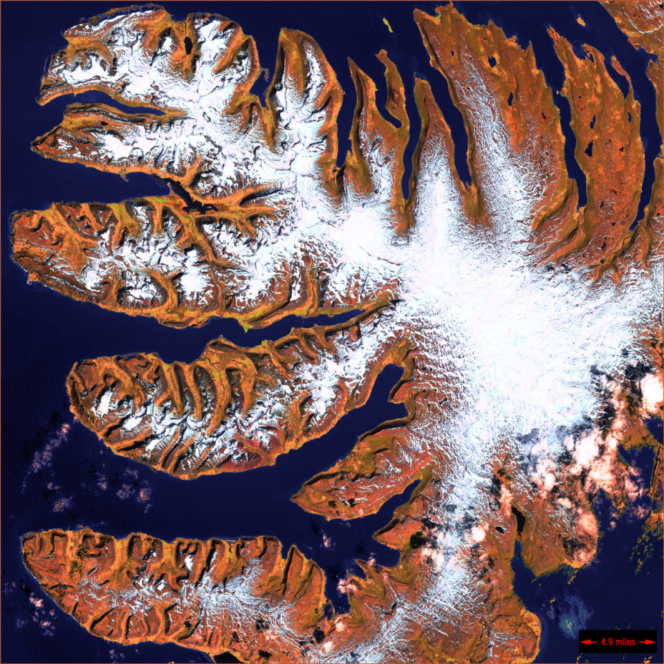 Landsat 7 beeld van 6 juni 2000. © NASA GSFC. Klik op het beeld voor een vergroting.