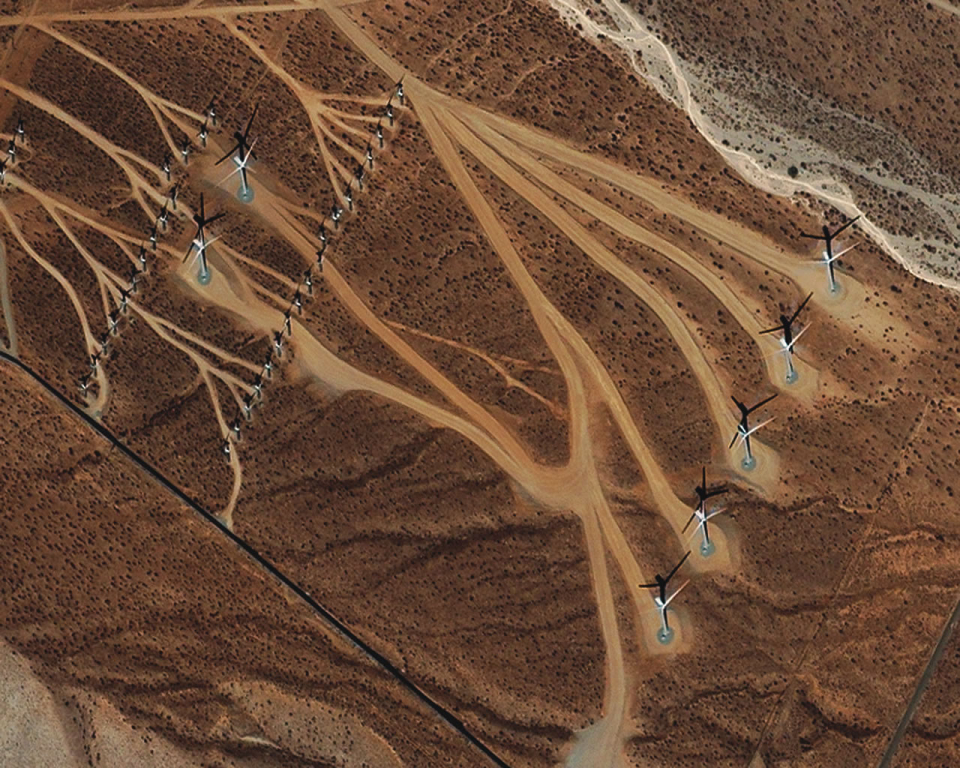 Beeld van het Palm Springs windpark genomen door de satelliet Ikonos op 14 oktober 2003.